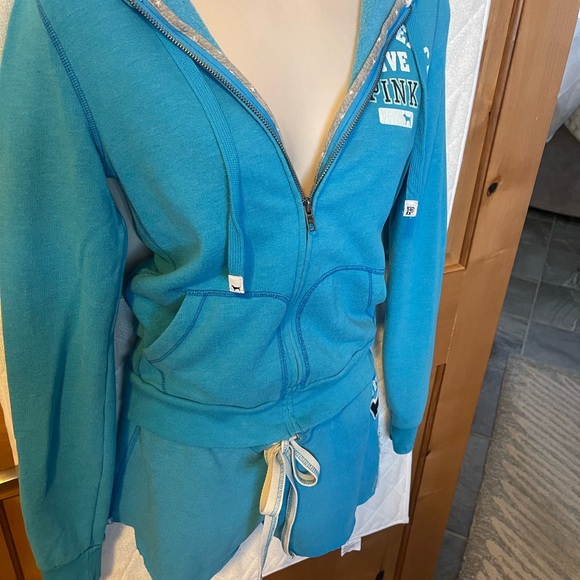 Victoria's Secret PINK Blue  2 pc short/hoodie set - Picture 1 of 12